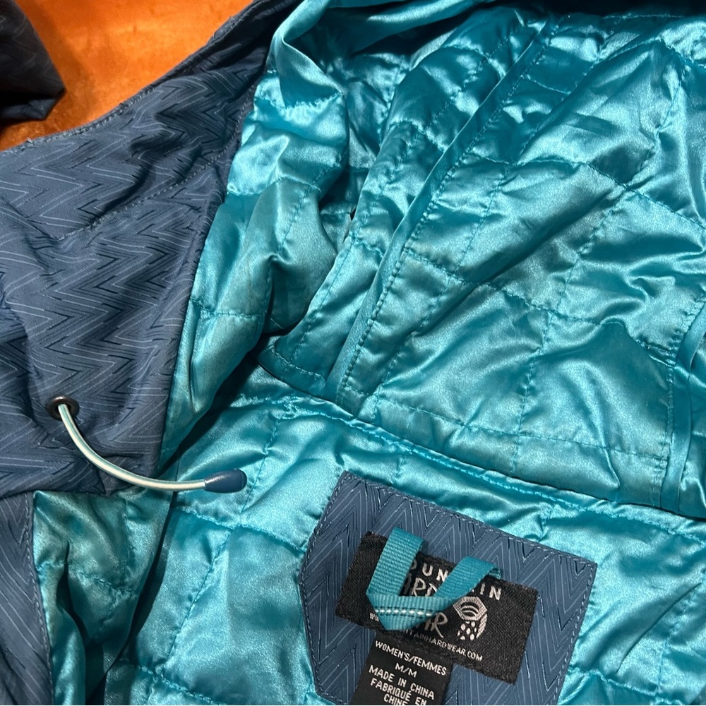 Mountain Hardwear Miss Snow it All Blue hooded winter Ski Jacket DryQ gaiter med - Picture 16 of 16